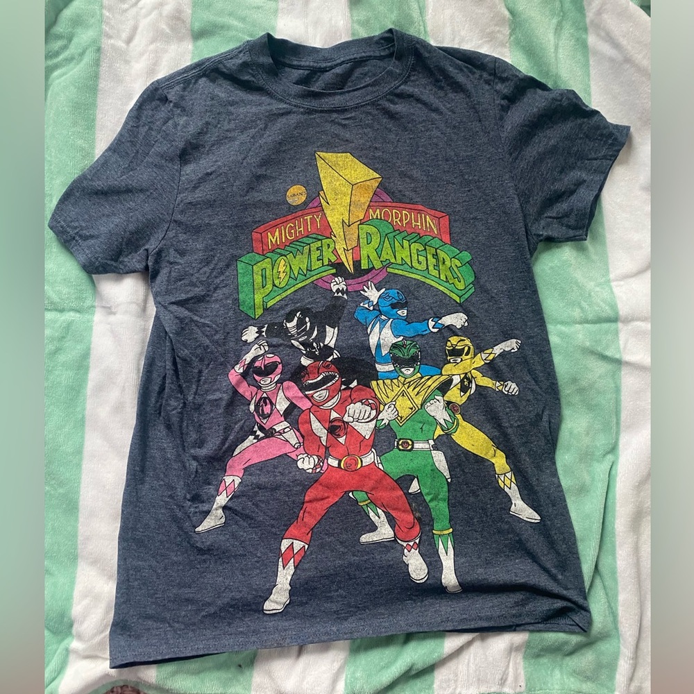 EUC SZ SMALL power rangers shirt